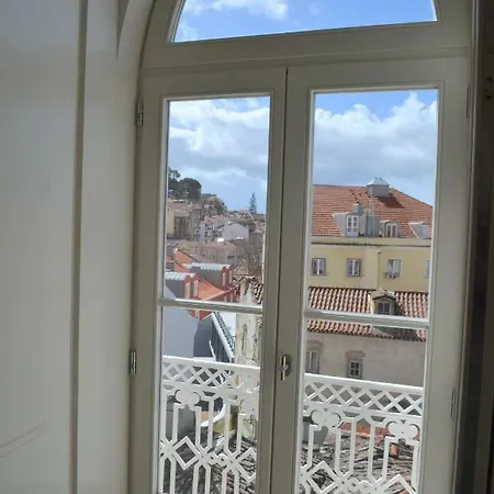Rh Mouraria Garden, Swimming Pool & View 아파트